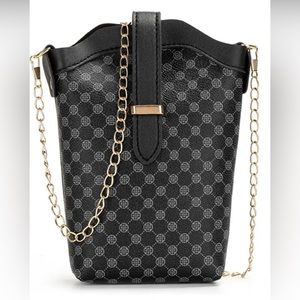 Black Purse With Chain Strap